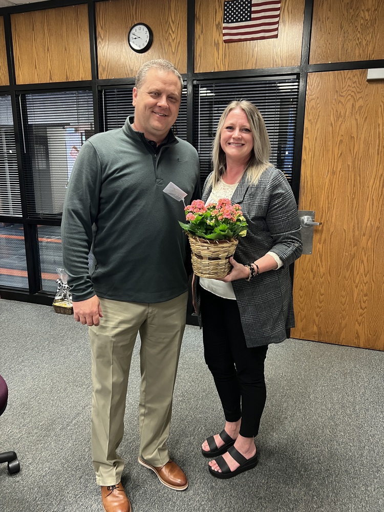 Mrs. McElfresh is Named Crescent High School's Teacher of the Year